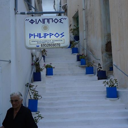 Filippos Hotel Ágios Kírykos Buitenkant foto